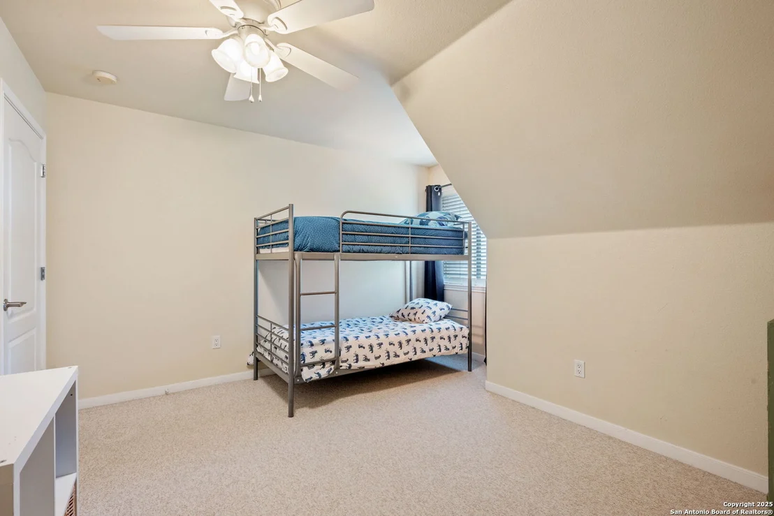 Photo of 102 Kendall View Dr