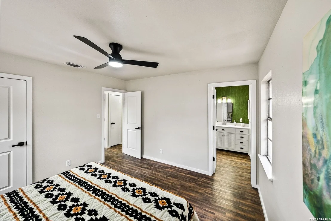 Photo of 3131 Whitewing
