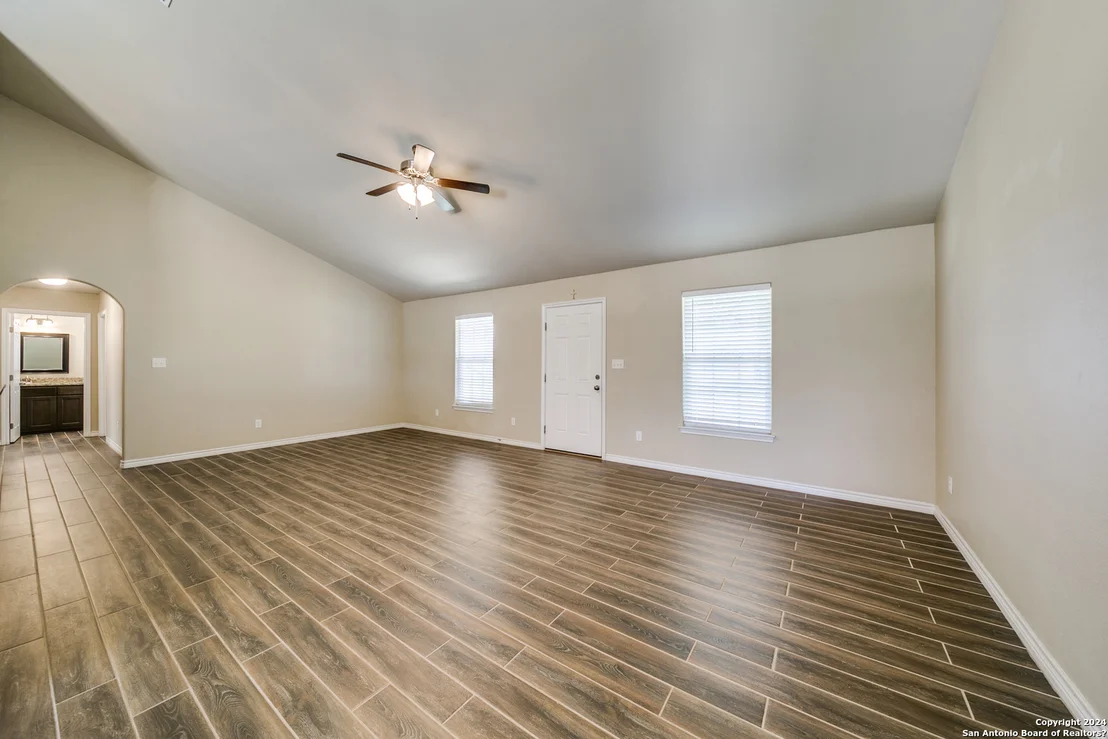 Photo of 530 GARDEN DR