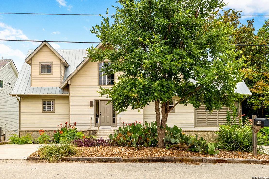 Photo of 340 RIO DR