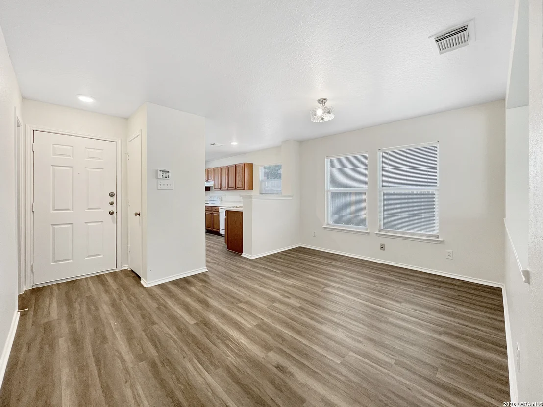 Photo of 6 Bedford Bay