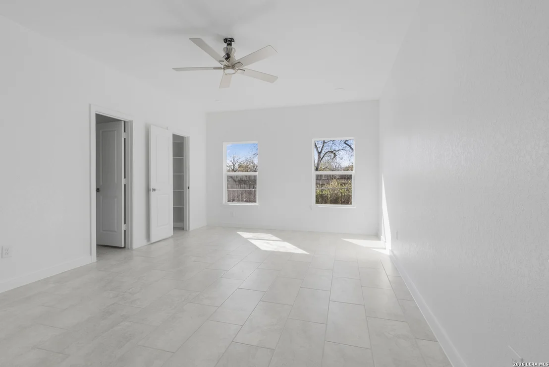 Photo of 804 Peach