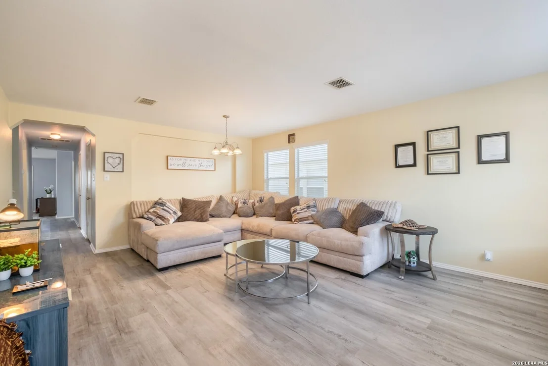 Photo of 24703 Maple Crest