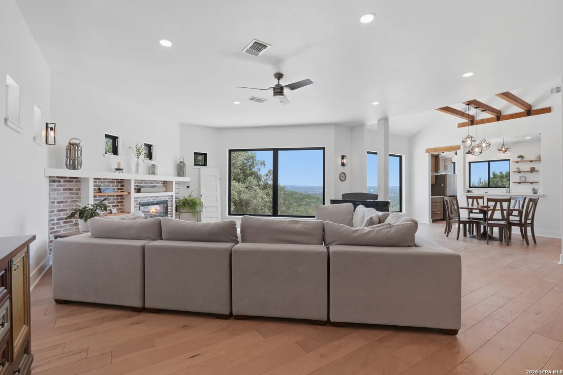 Photo of 231 River Bend Place