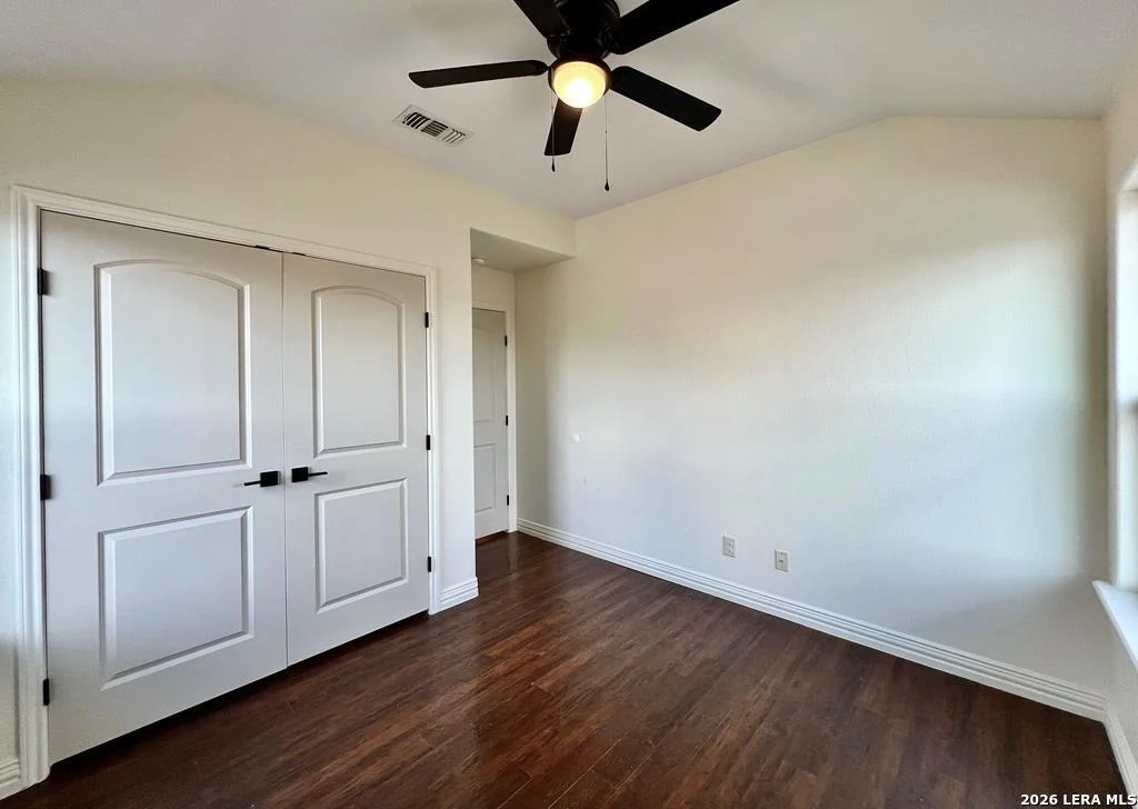 Photo of 615 N Trinity St