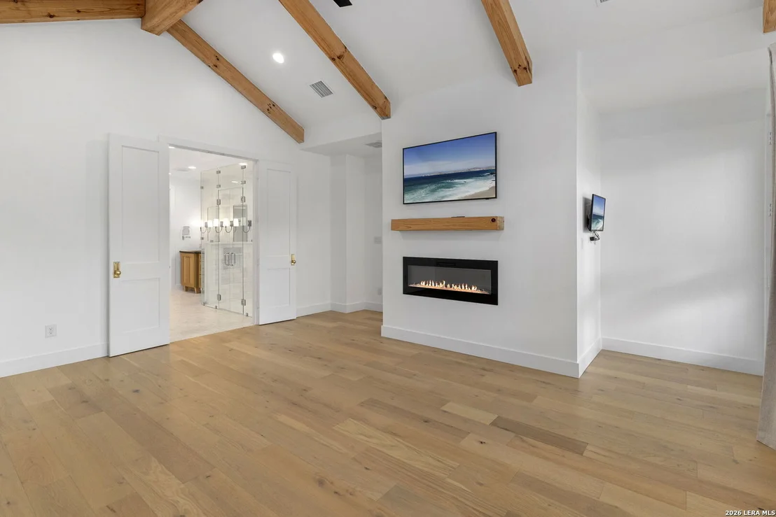 Photo of 807 WADE RD