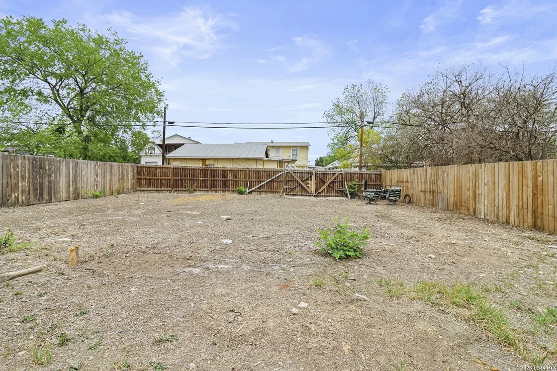Photo of 235 CORNELL AVE