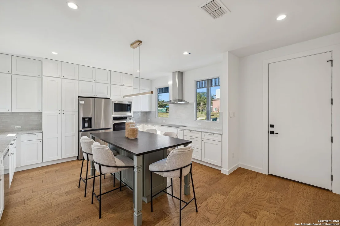 Photo of 502 McMonigal