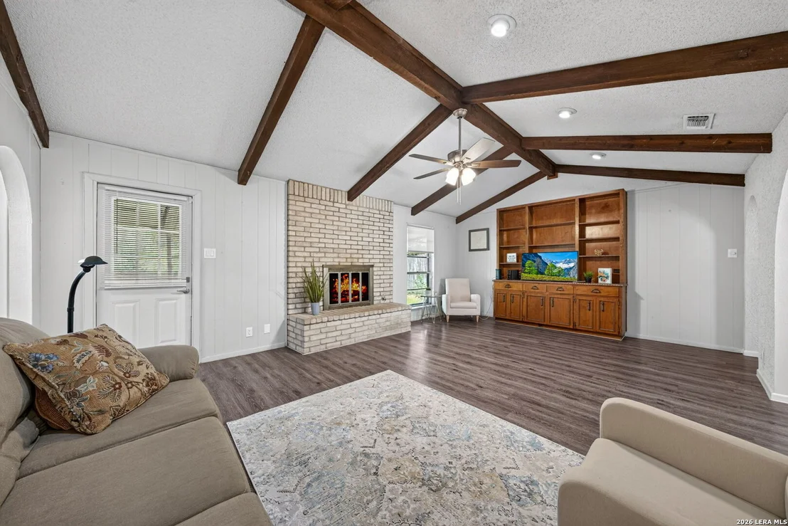 Photo of 7131 FOREST BRK