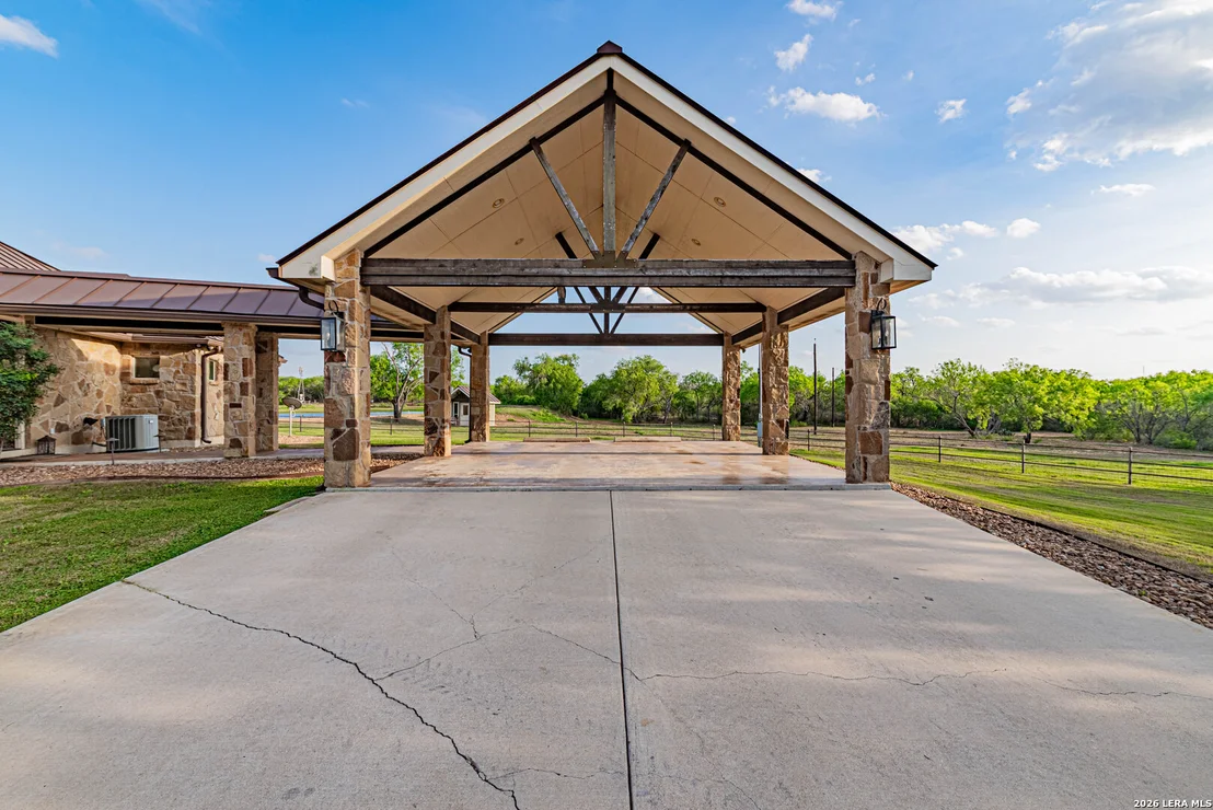 Photo of 819 County Road 356
