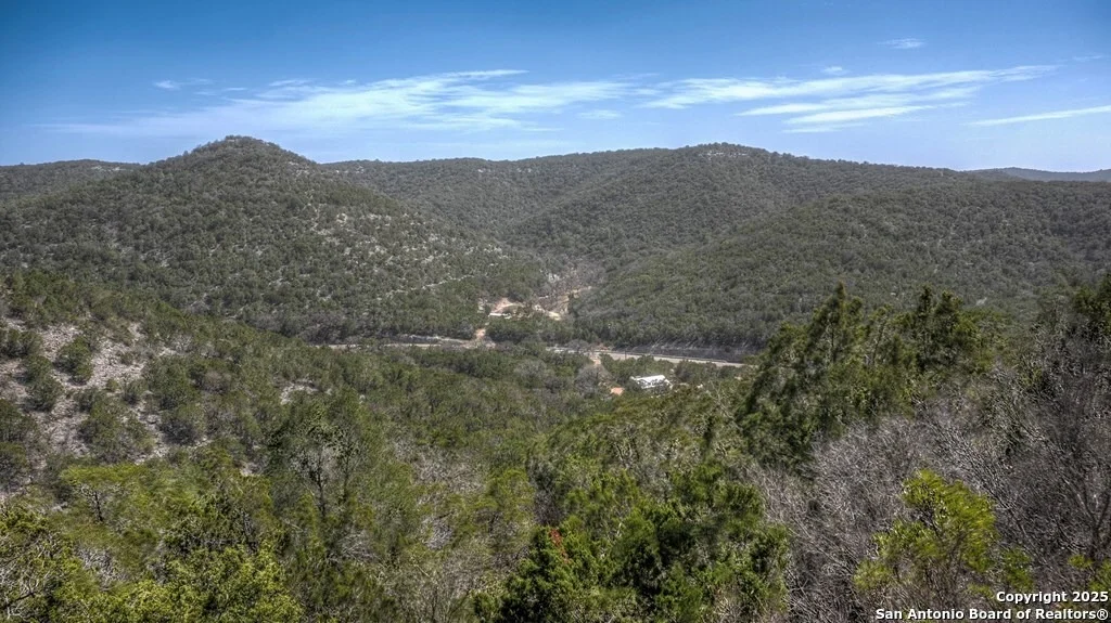 Photo of 560 Pine Mountain