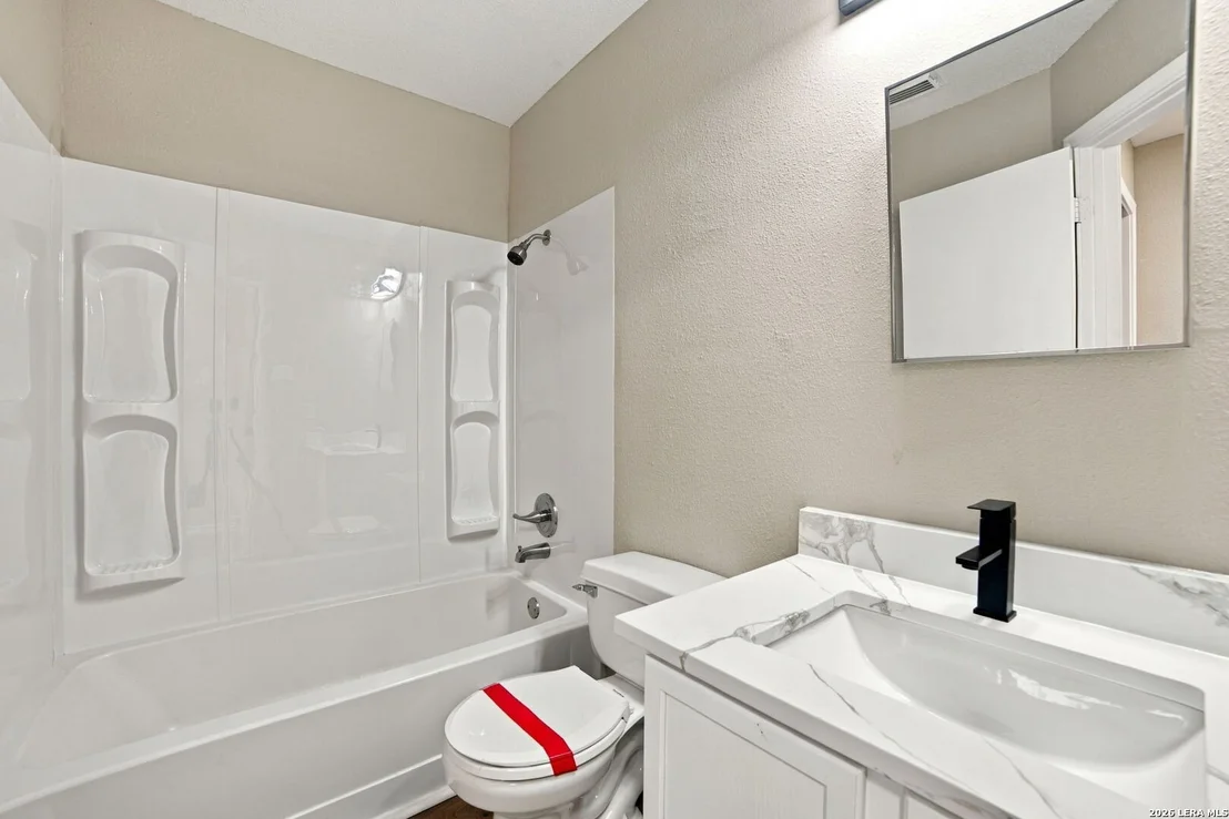 Photo of 281 SAMANTHA DR