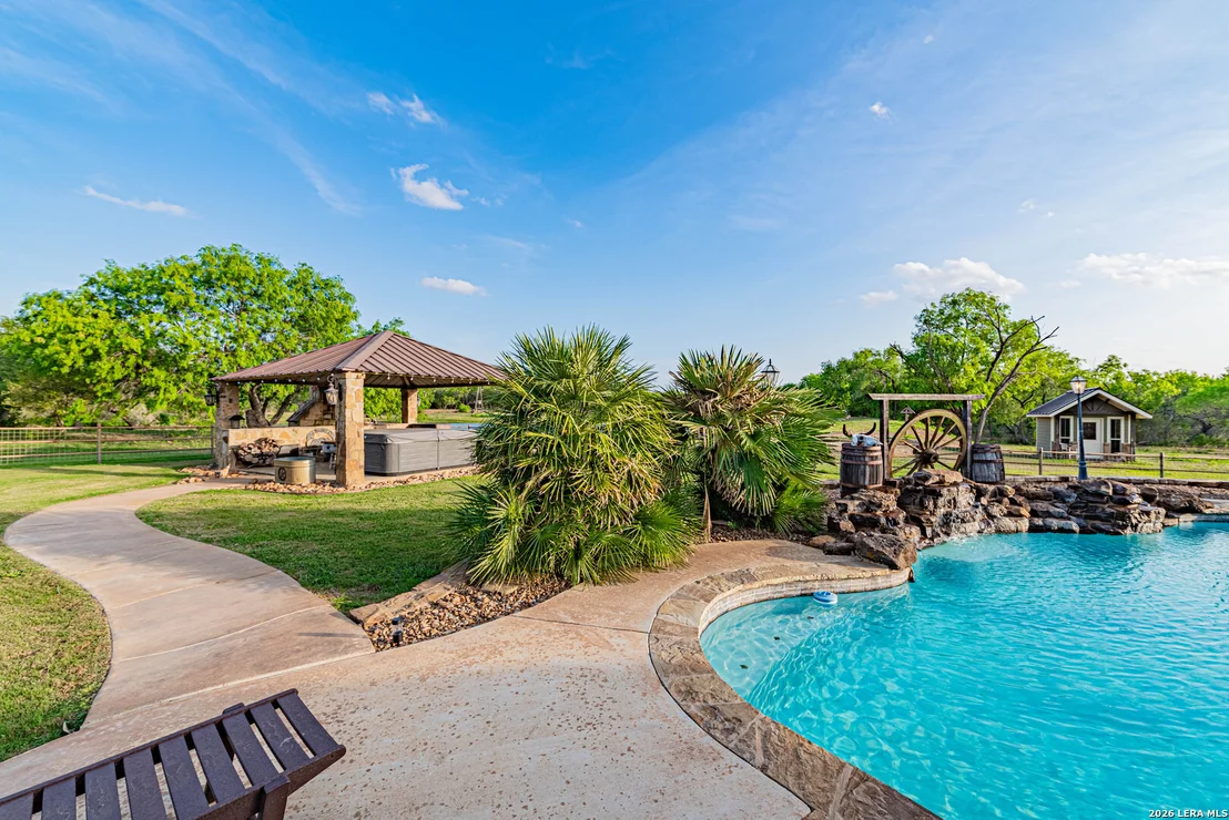 Photo of 819 County Road 356