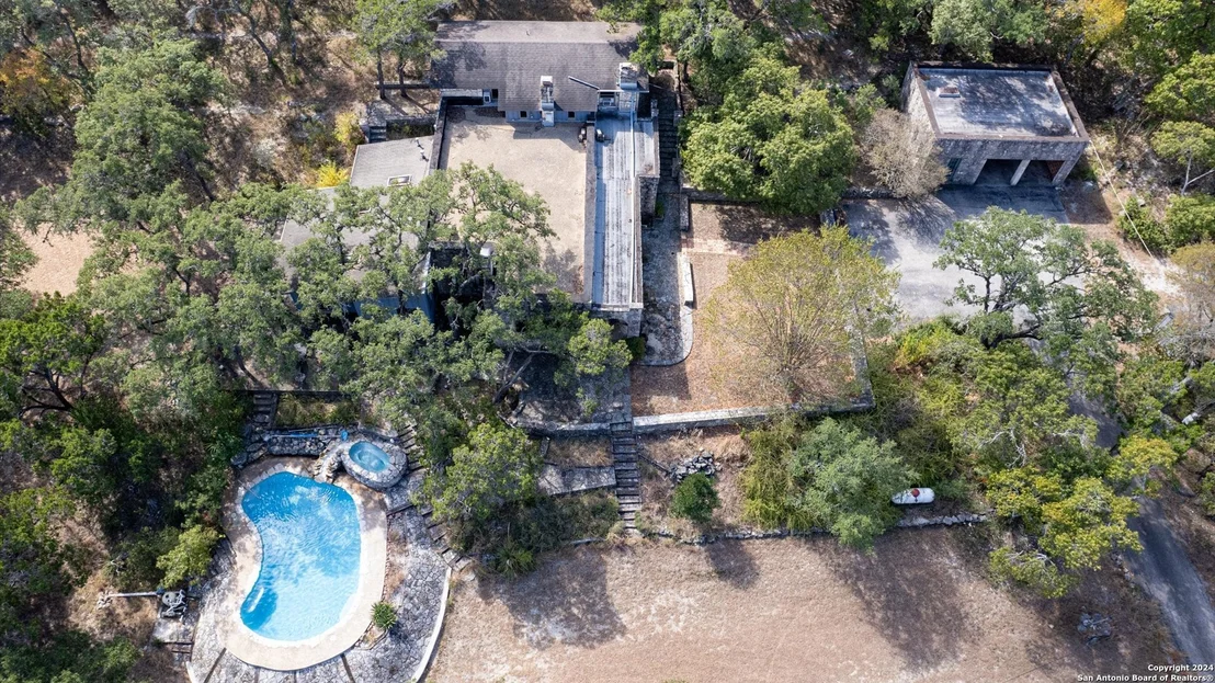 Photo of 24209 SCENIC LOOP RD