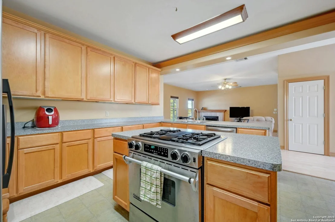 Photo of 1061 Cascade Trail