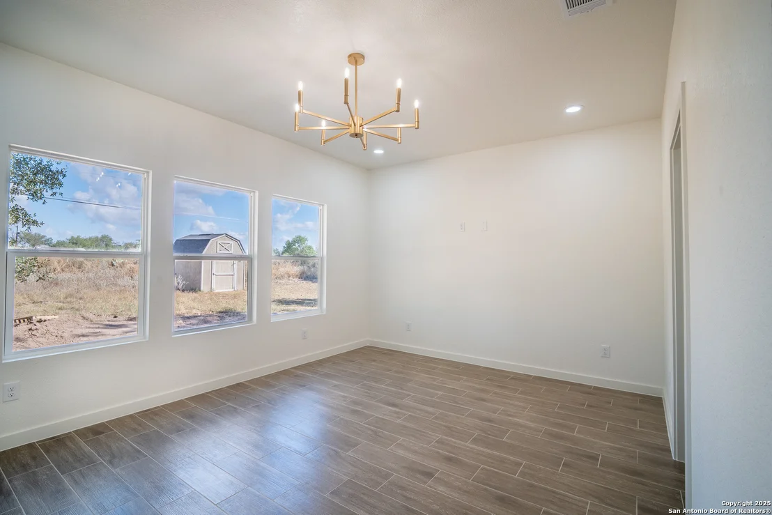 Photo of 15125 norvell
