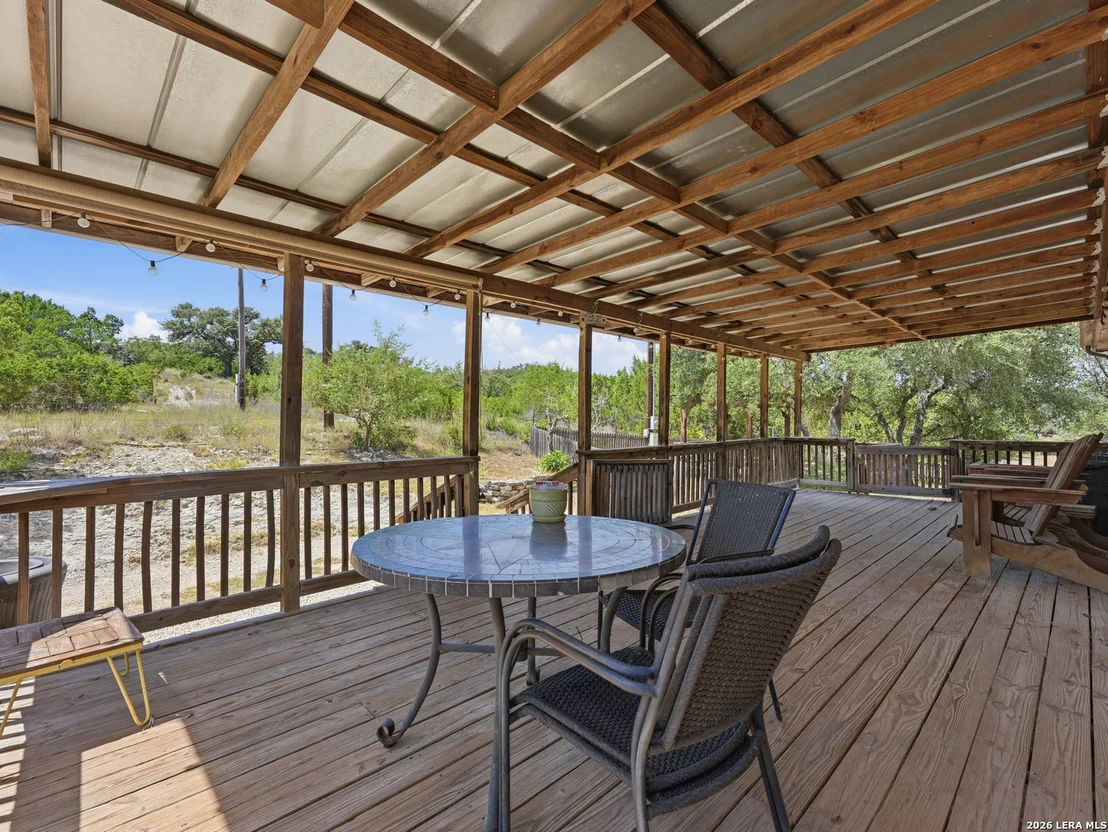 Photo of 412 Bear Springs Trl