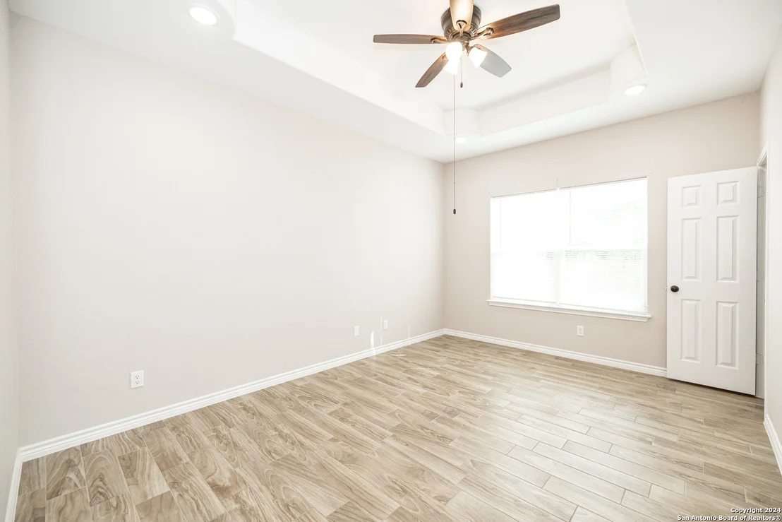 Photo of 1914 RAWHIDE LN
