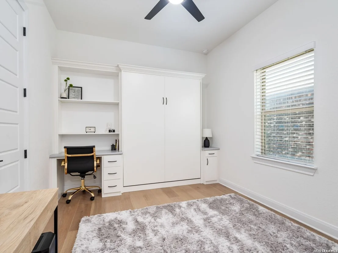 Photo of 3914 Balentine