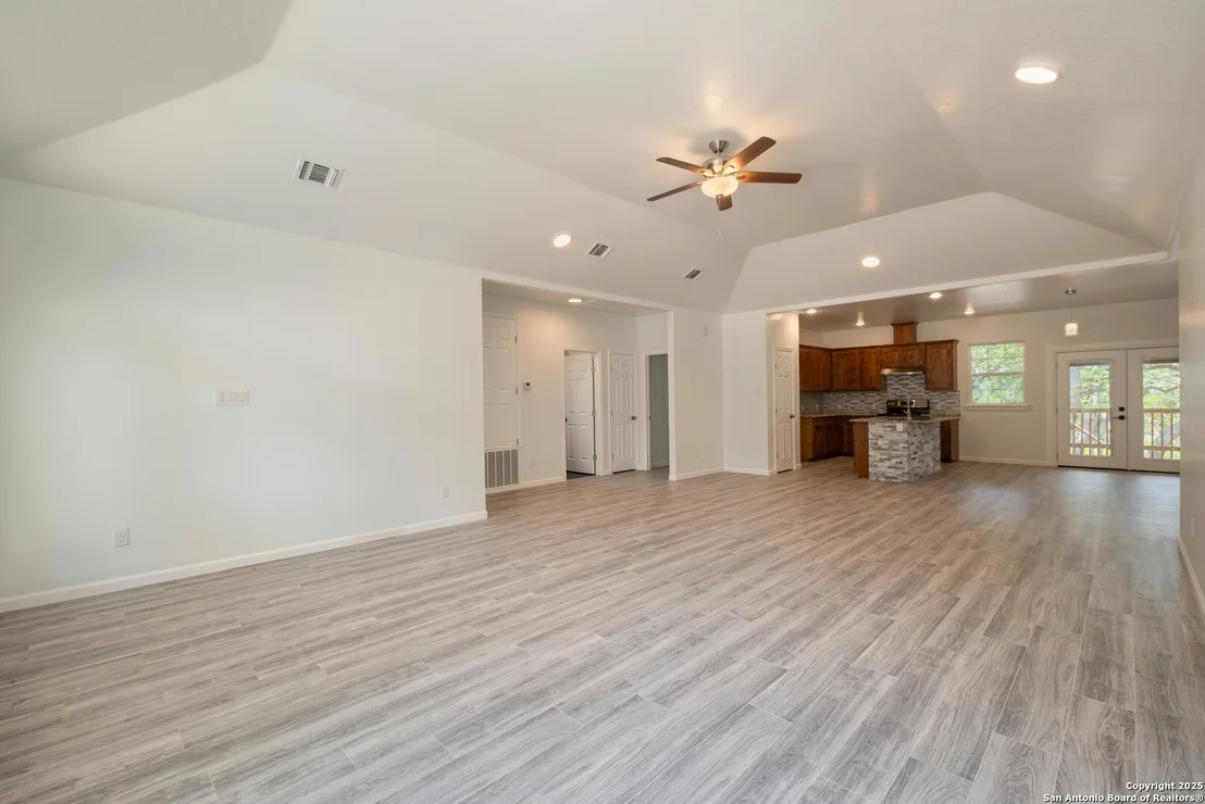 Photo of 423 County Road 2471