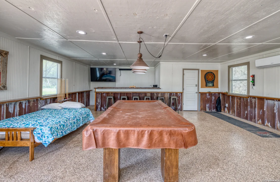Photo of 270 Robinson
