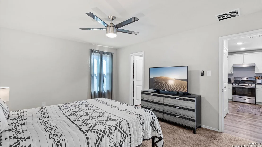 Photo of 4142 VOLCANO WAY