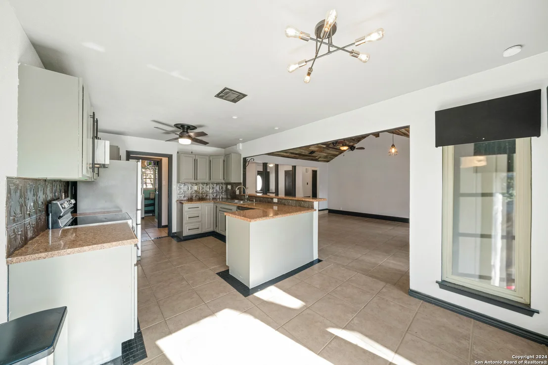 Photo of 2514 heather path