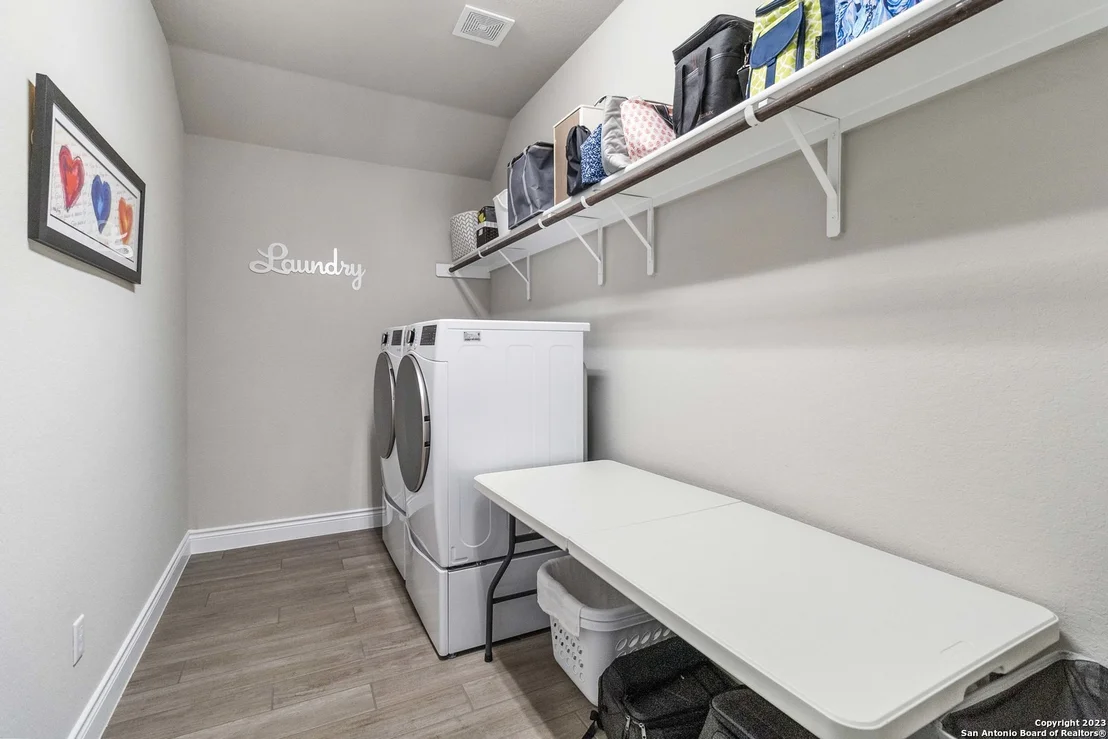 Photo of 1432 Argyll Park