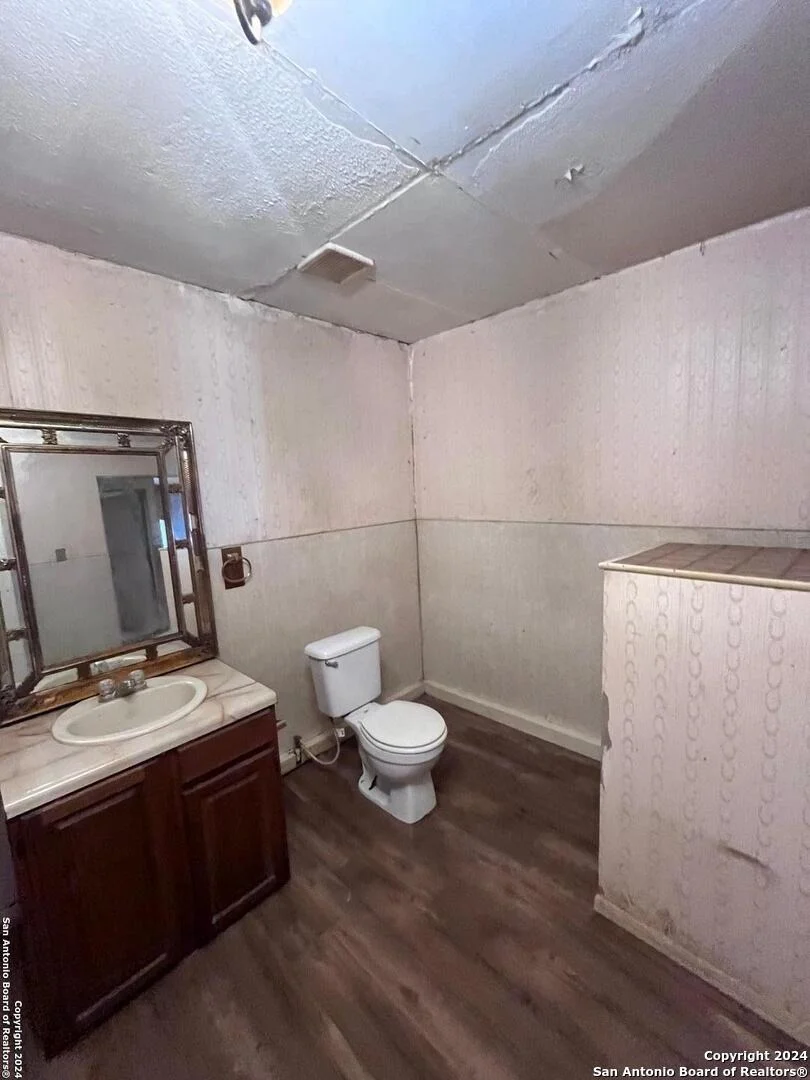 Photo of 1412 Private Road 2310