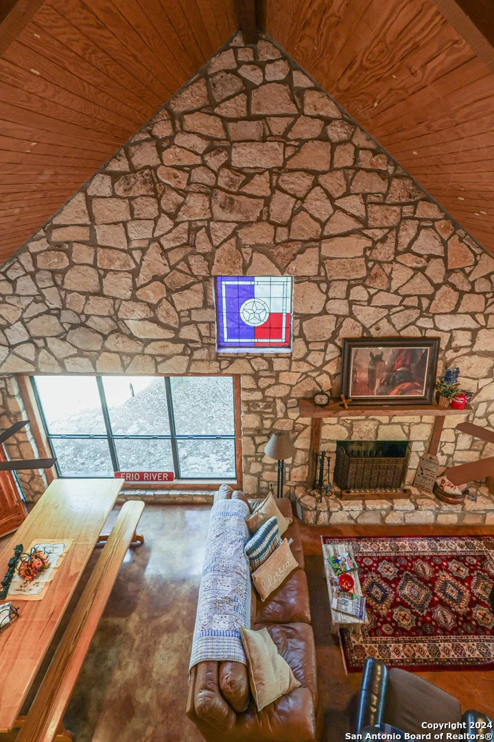 Photo of 1177 RIVER RD