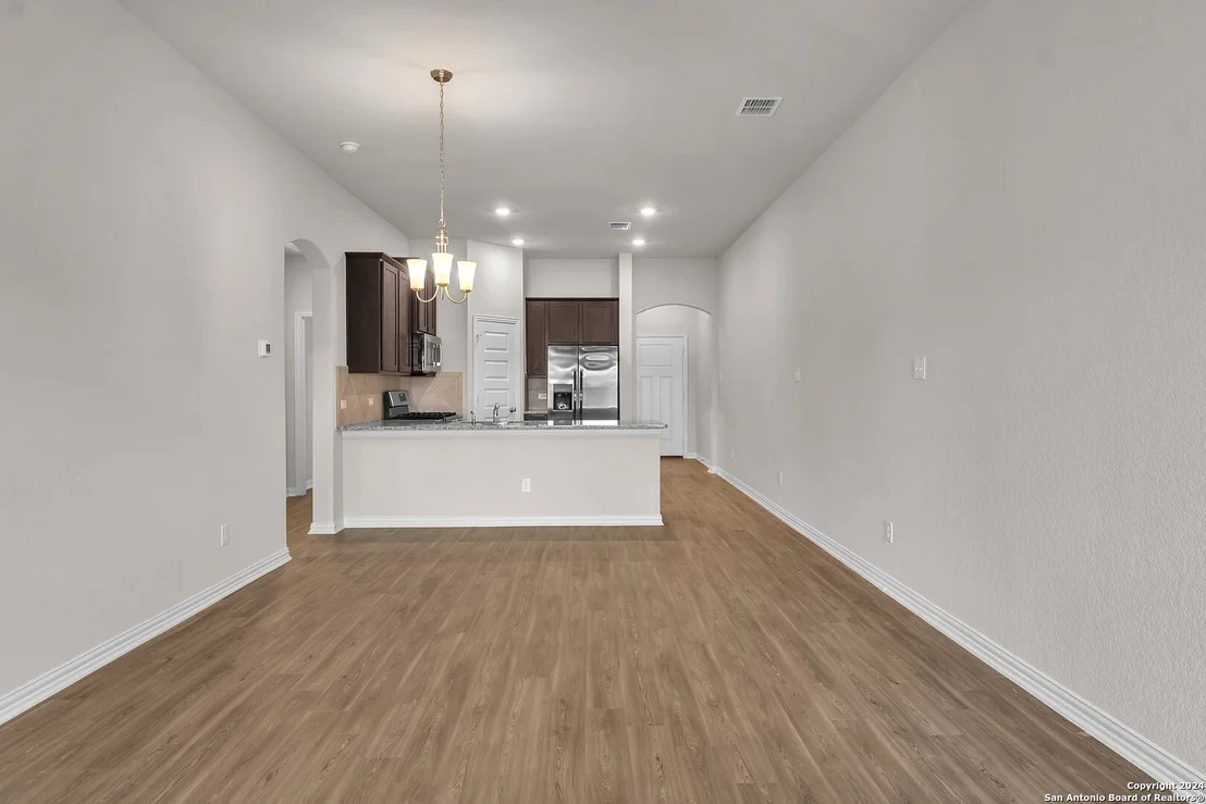 Photo of 5511 Devils Gate
