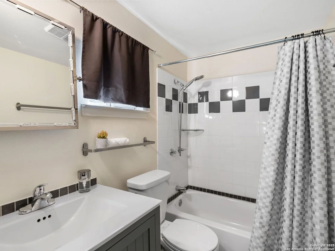 Photo of 126 MUTH