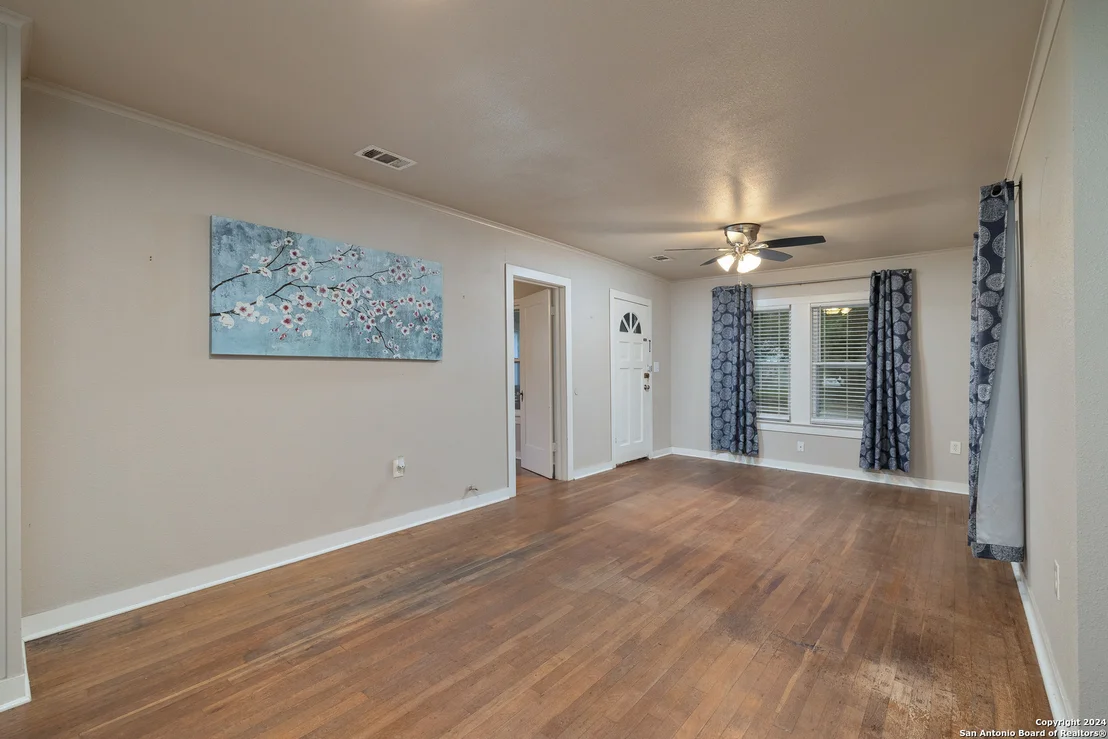 Photo of 810 Elm