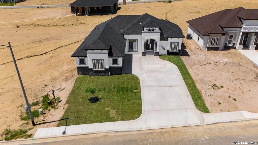Photo of 1944 Emery Dr.
