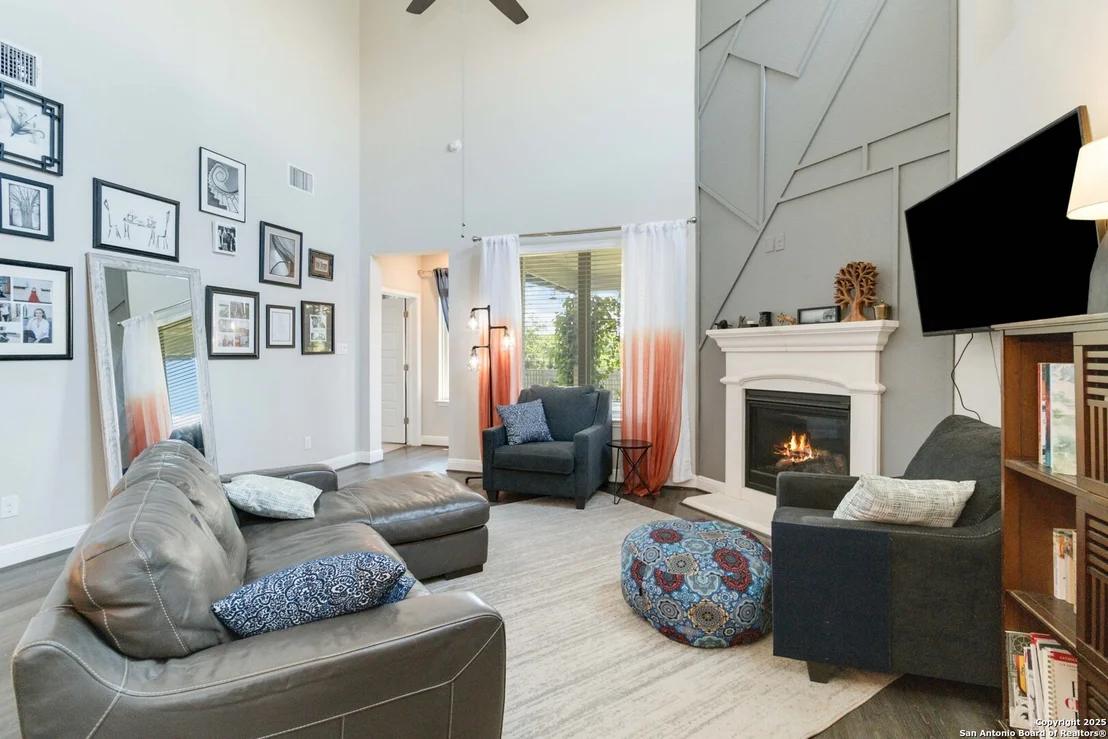 Photo of 2210 Castello