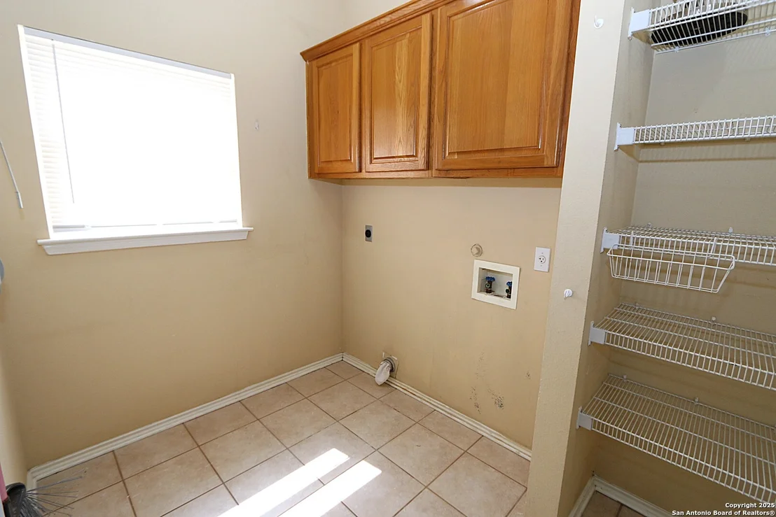 Photo of 4922 Rosemoss