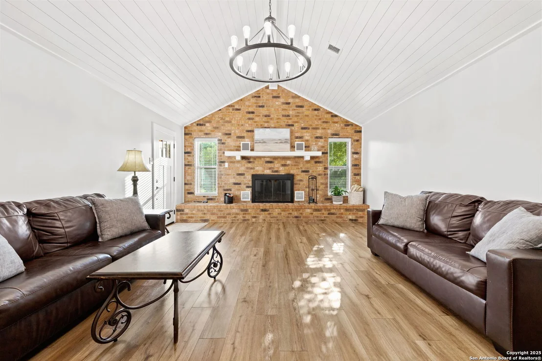 Photo of 151 Crest Circle