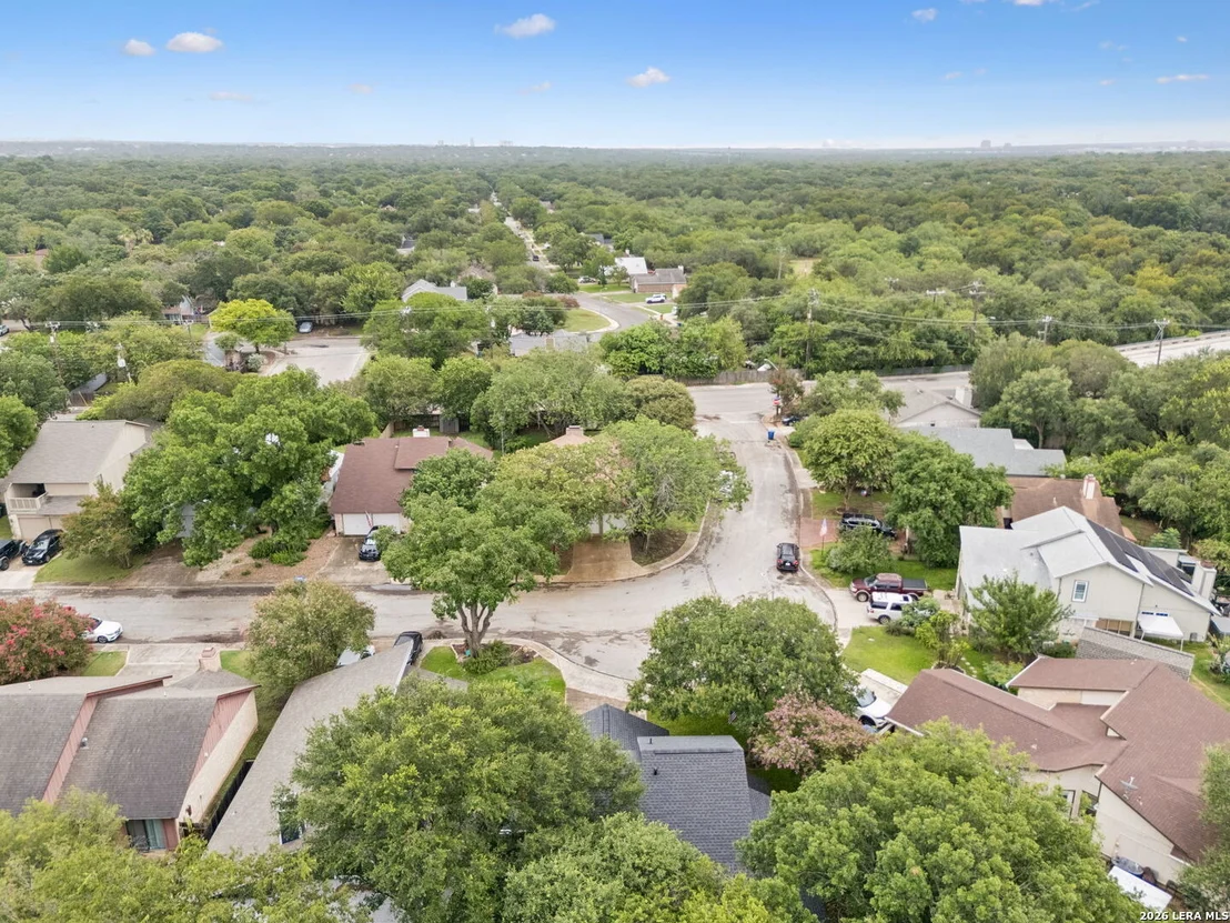 Photo of 14902 Oak Summit