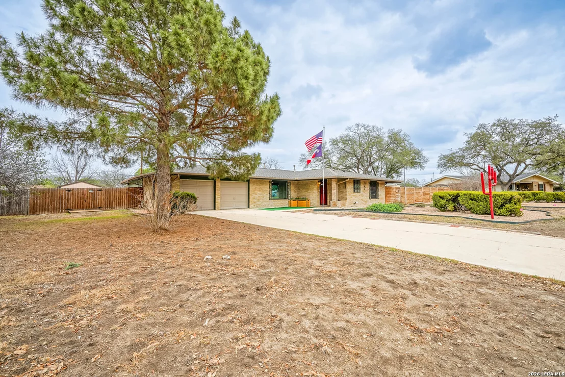 Photo of 245 Windcrest Dr