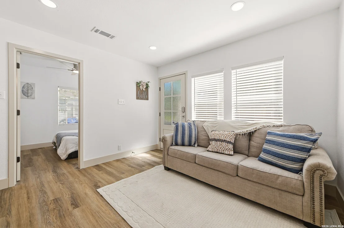 Photo of 103 SHORT ST