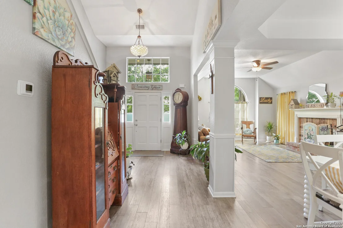 Photo of 640 Riverside