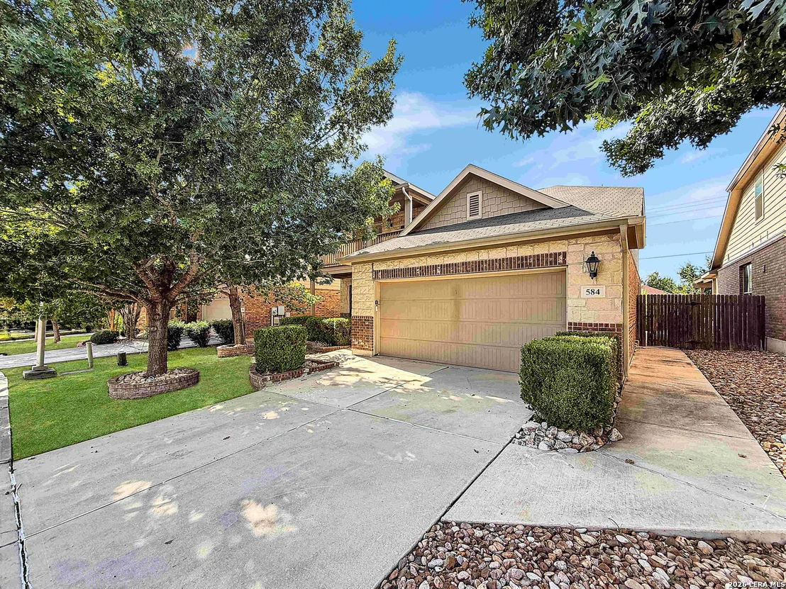 Photo of 584 SADDLEHORN WAY