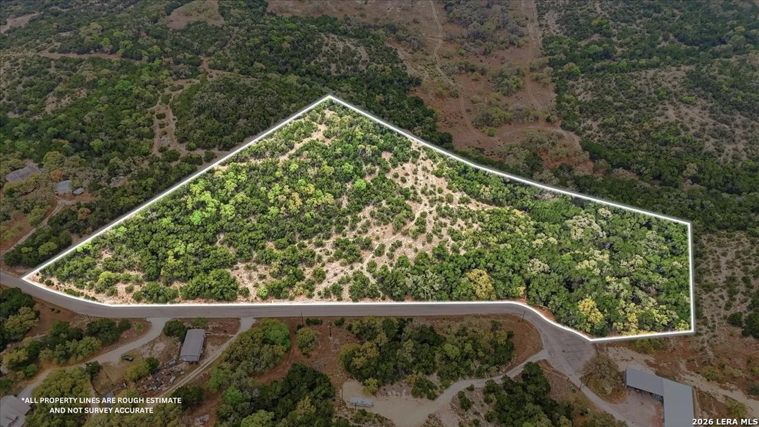 Photo of 105 & 109 W Winding Loop