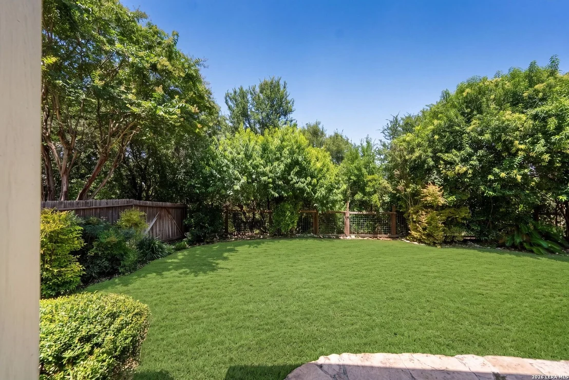 Photo of 9347 Llano Verde