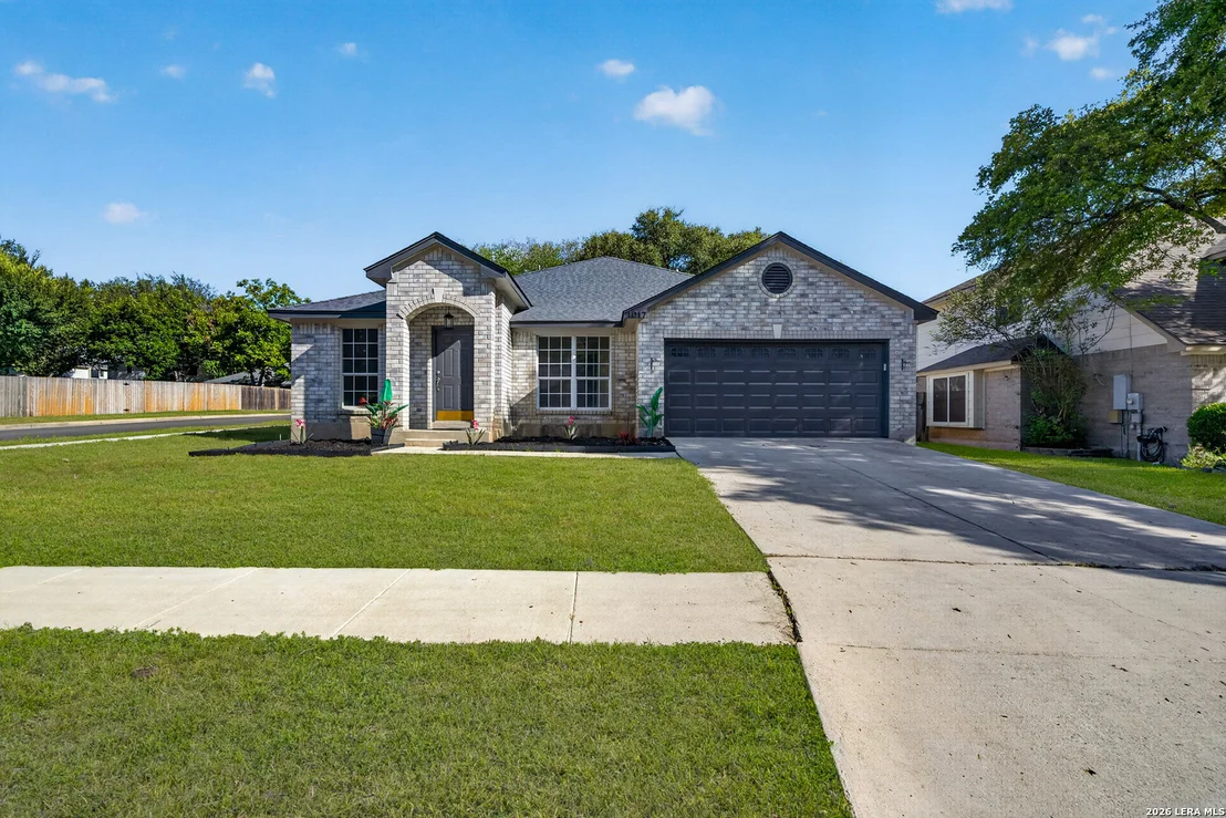 Photo of 1017 SUMMER HAVEN LN