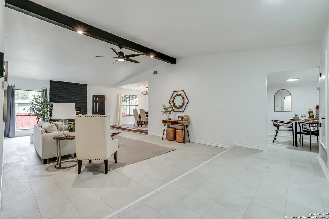 Photo of 14622 Bitternut Woods St