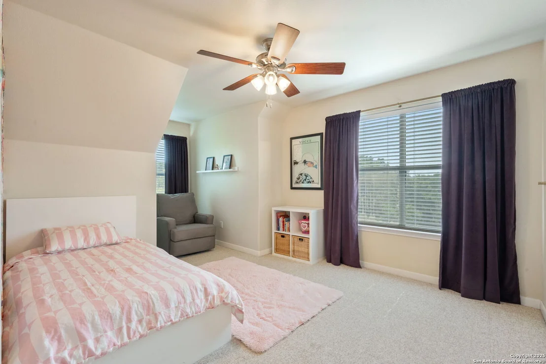 Photo of 102 Kendall View Dr
