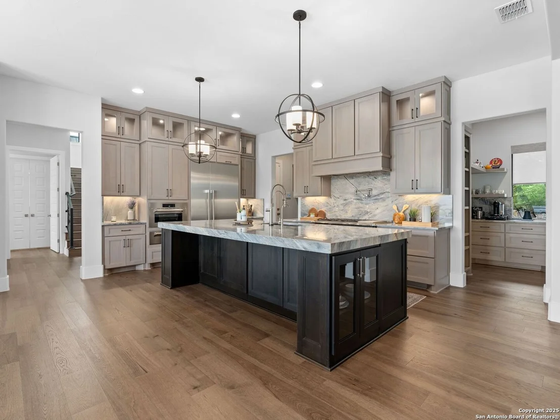 Photo of 207 River Bend