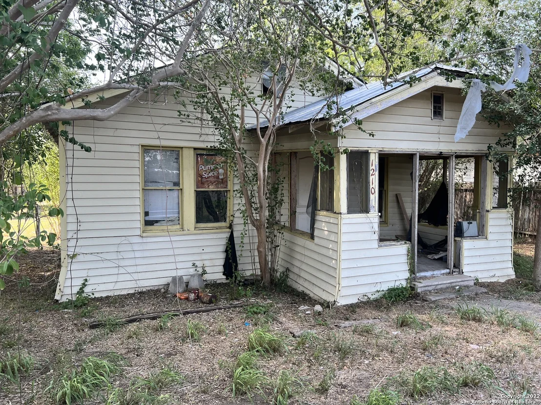 Photo of 1210 King David Dr