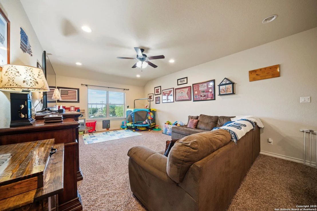 Photo of 505 Saddle Hill